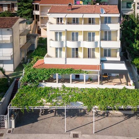 Steko Accomodations Makarska Ngoại thất bức ảnh